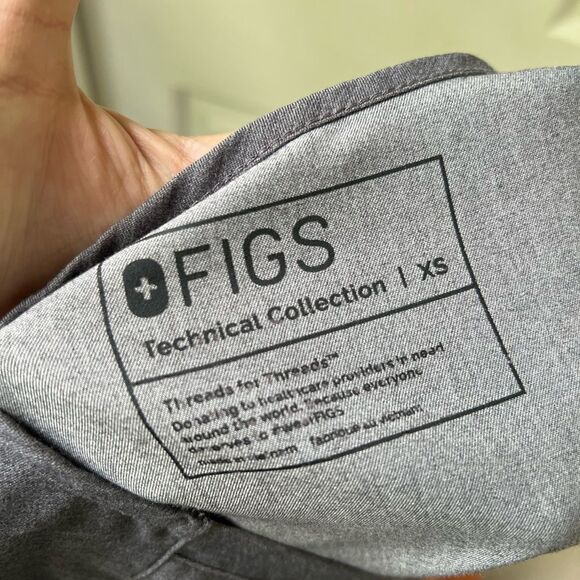 Figs Catarina One Pocket Technical Scrub Top Graphite Grey Womens XS - Picture 5 of 5